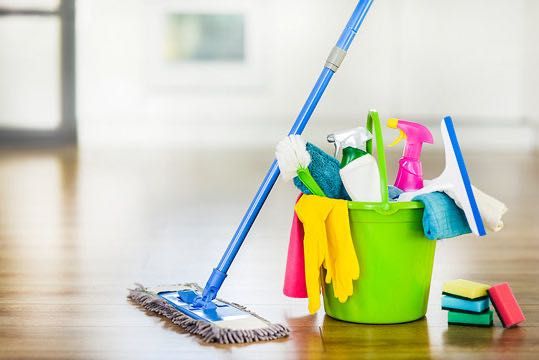 Servicii de curățenie impecabilă – Case, apartamente și saloane (Experiență)