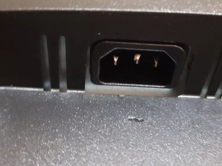 Монитор Dell 24"