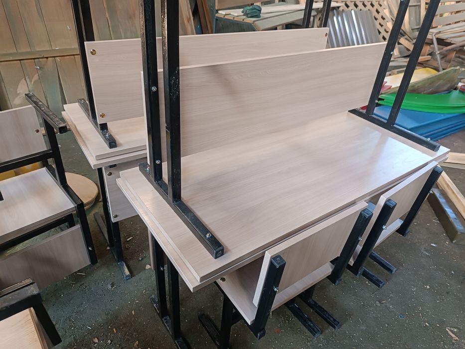 Школьные парты для классов