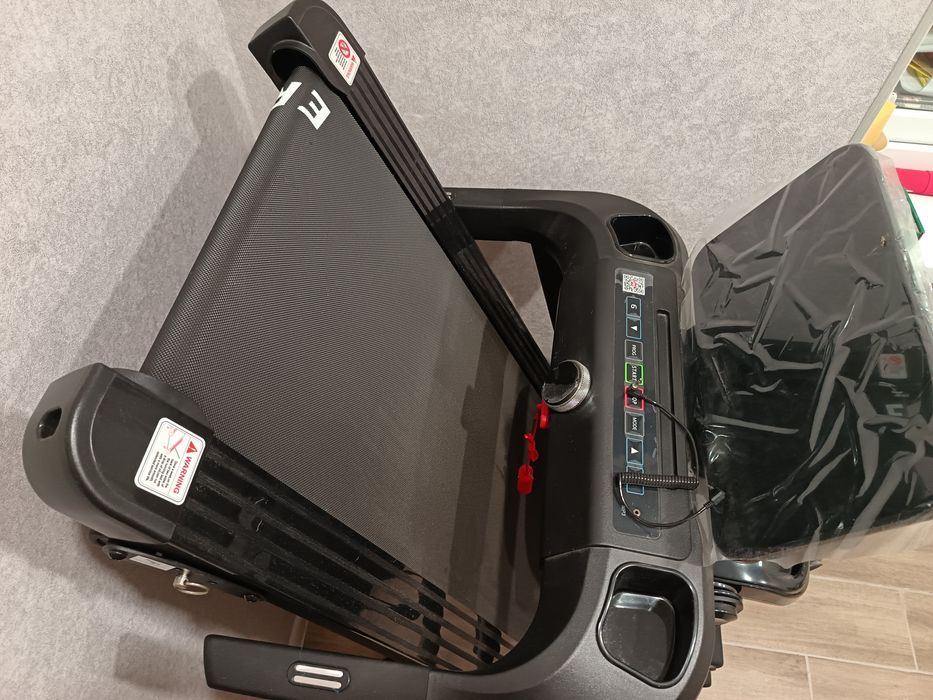 Продам беговую дорожку