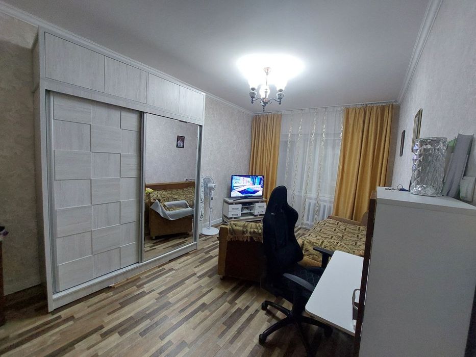 Продаю  квартиру Дустлик 1 , 2/4/5