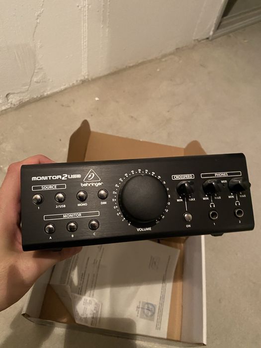 Behringer monitor 2 usb controller boxe ai casti
