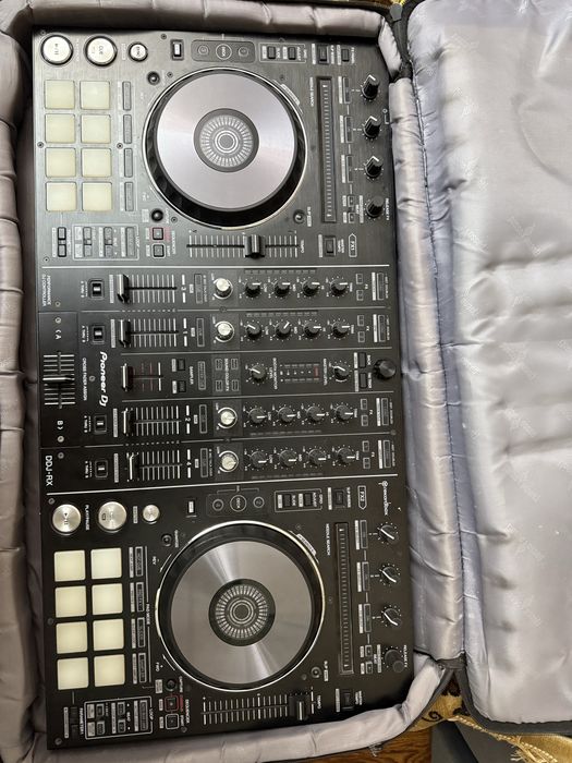 Продаю Pioneer DDJ-RX