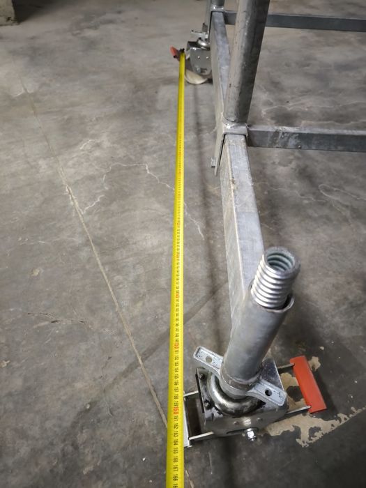 Închiriez schela mobila de interior și exterior