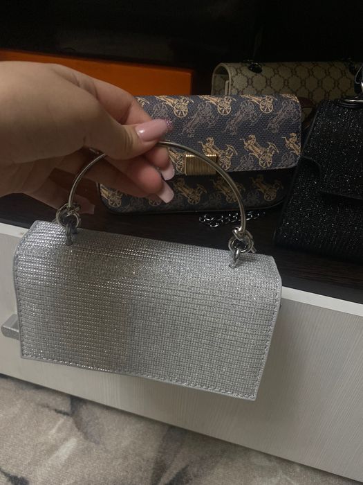 Продаю сумки женские