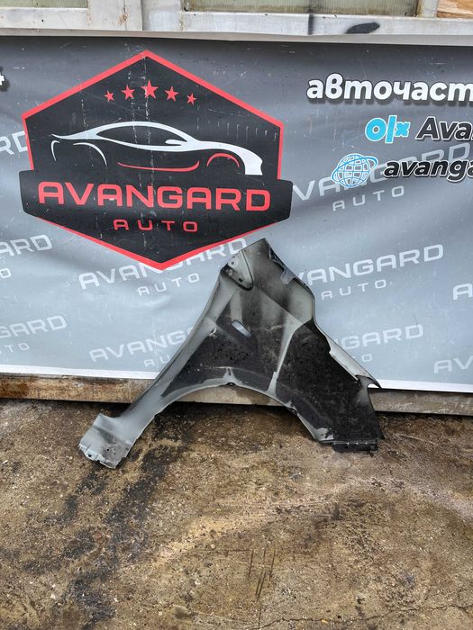 Десен и ляв калник Toyota Yaris 2011-2020