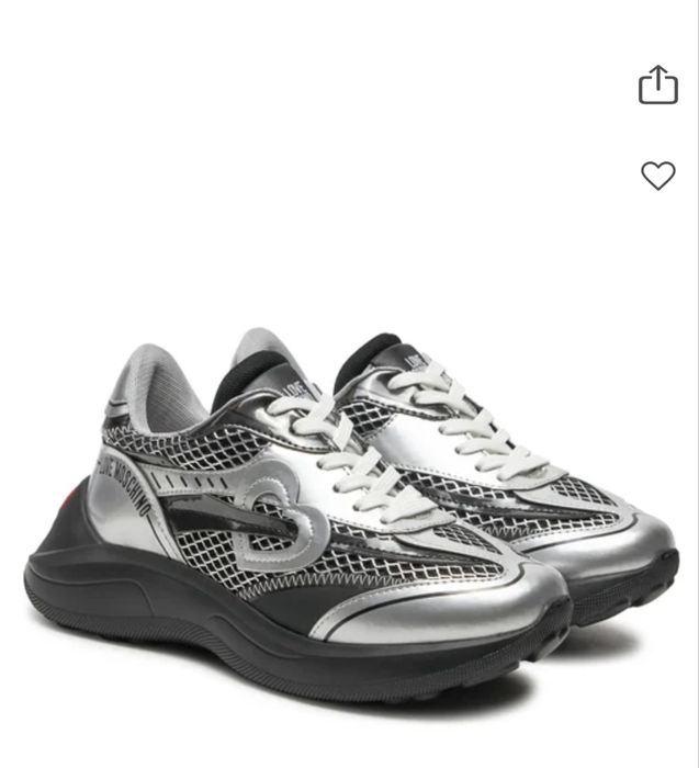 Маратонки love moschino