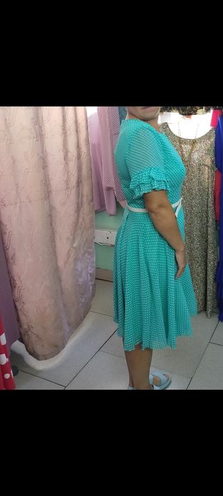 Продам платье 48 размер