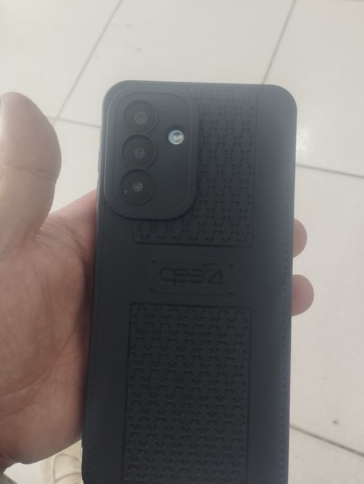 Samsung a 17  12 ga 256 gb