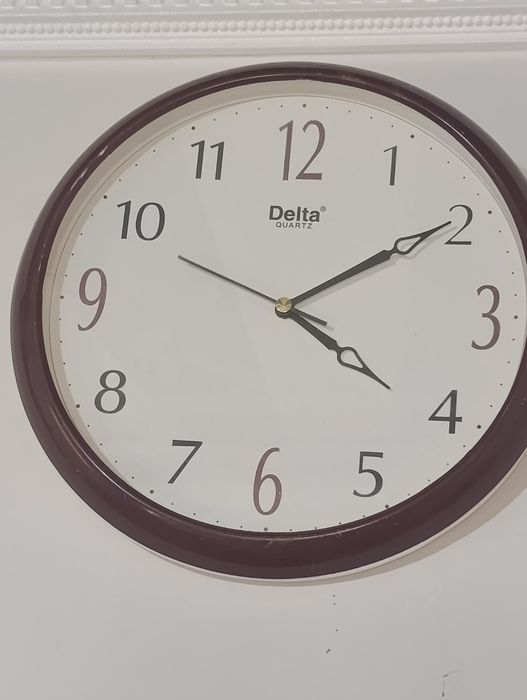 Продам настенные часы