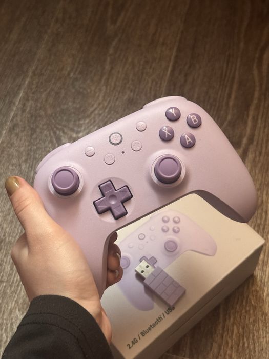 Продам геймпад 8BitDo Ultimate 2C
