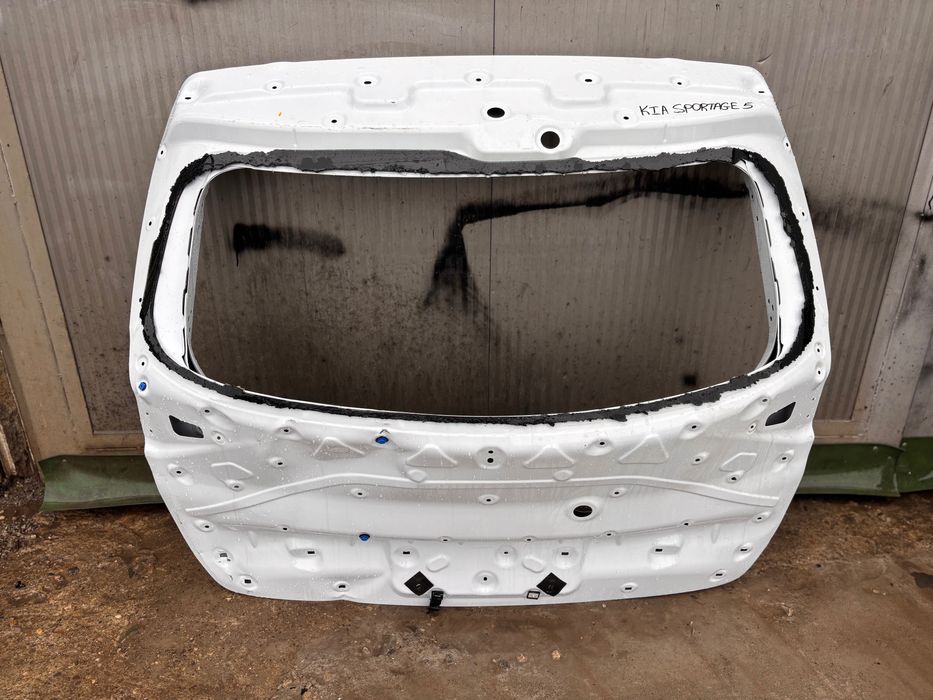 Багажна врата • Kia Sportage 5 20-