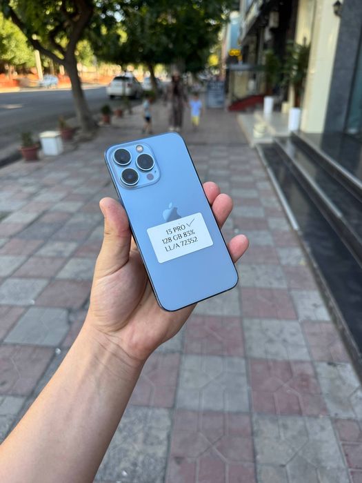 IPhone 13 Pro.  .