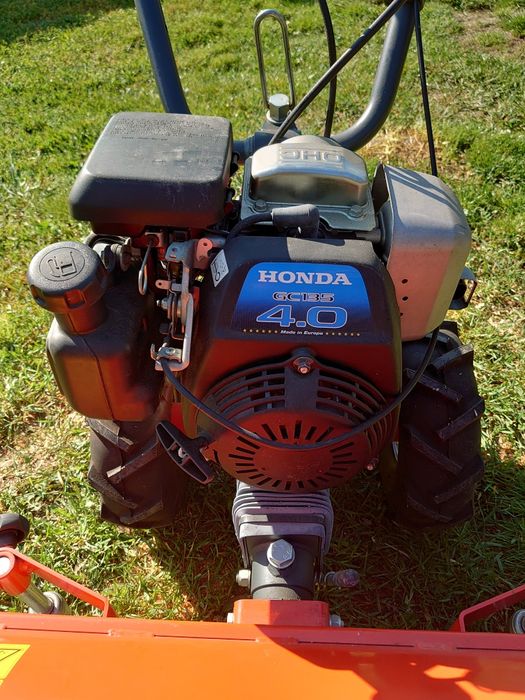 Hako Variette 350 cu motor honda +Lamă dezăpezire