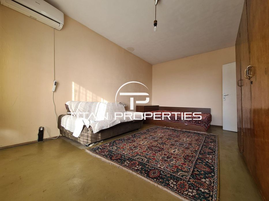 Продава се Двустаен апартамент в Пловдив, Изгрев - 68 кв.м за 956 €/кв.м - Снимка #1