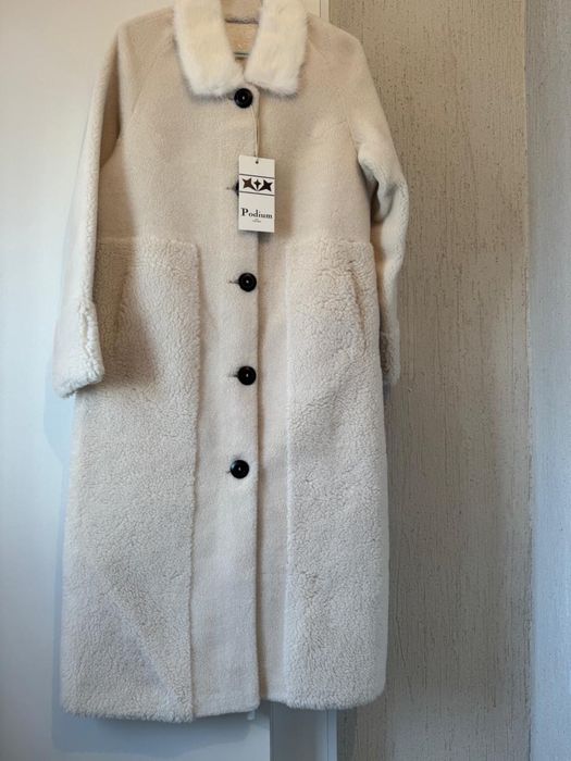 Пальто,плащ, шуба сатылады