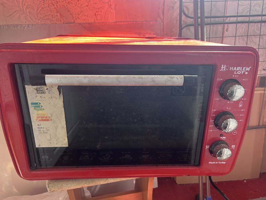 Продам электрическую духовку