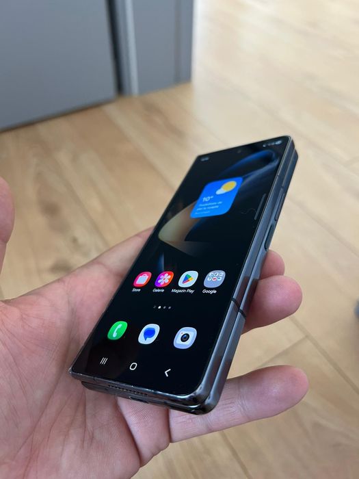 Samsung Z Fold 4