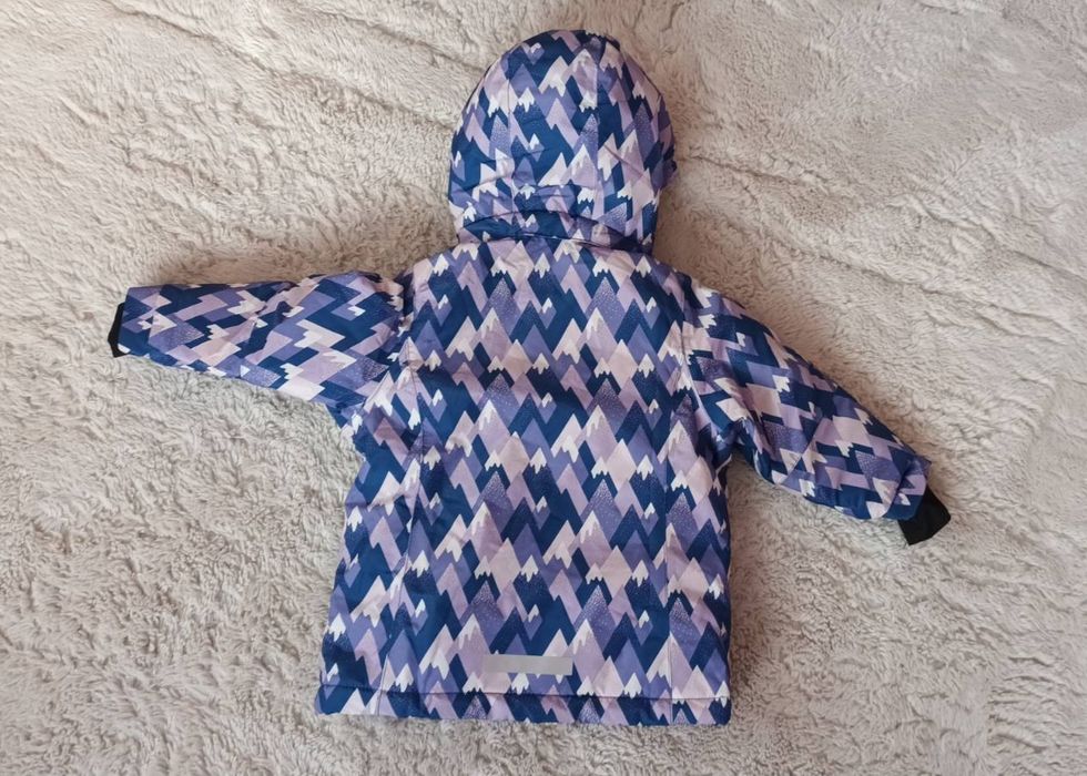 Продавам детско зимно яке, ново