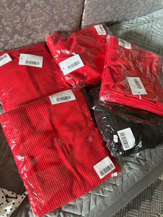 Красное платье