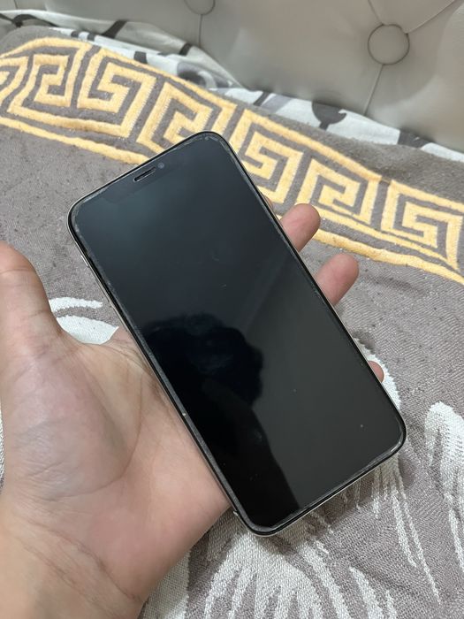 Продам iPhone X идеально