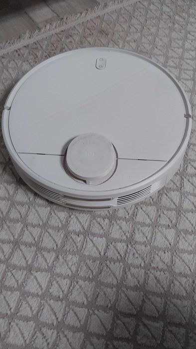 Продам робот пылесос