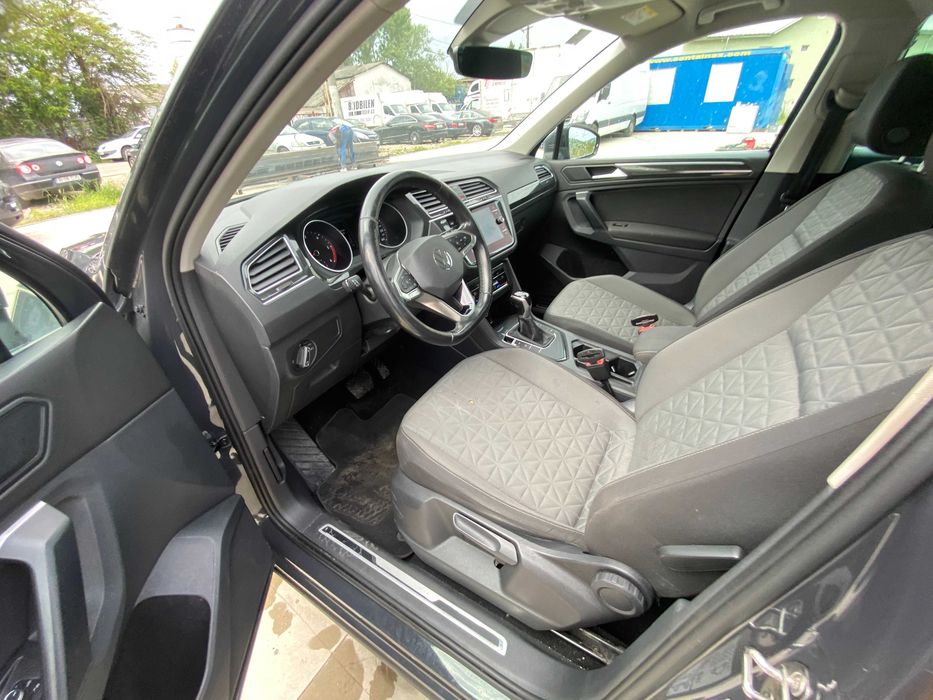 Dezmembrez VW TIGUAN mk2 facelift-capota-bara-far full led-stop-stop