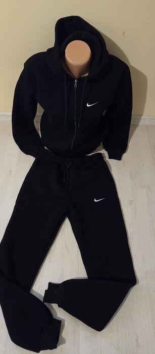 Trening dama Nike de iarnă.