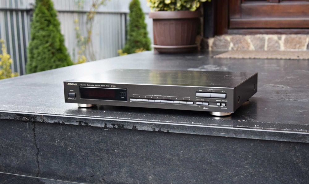 Tuner Technics ST-610, radio