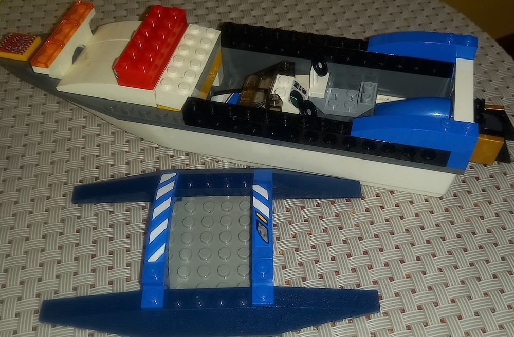 Конструктор Лего различни видове