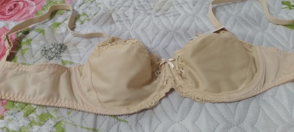 Продаётся бюстгалтер женский новый.