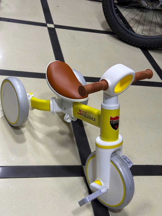 Велосипед-беговел.  Магазин "Velosport"