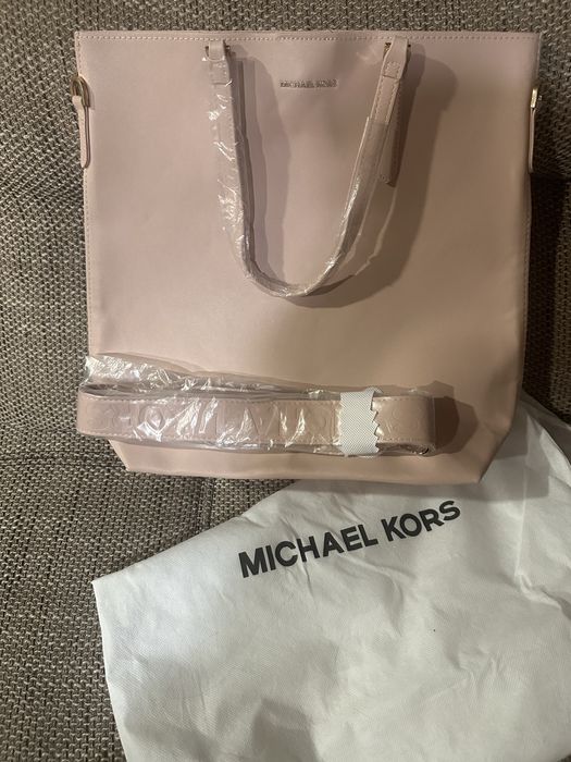 Оригинална чанта Michael Kors