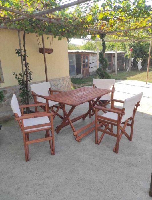 Сгъваеми режисьорски столове и маси 100% бук