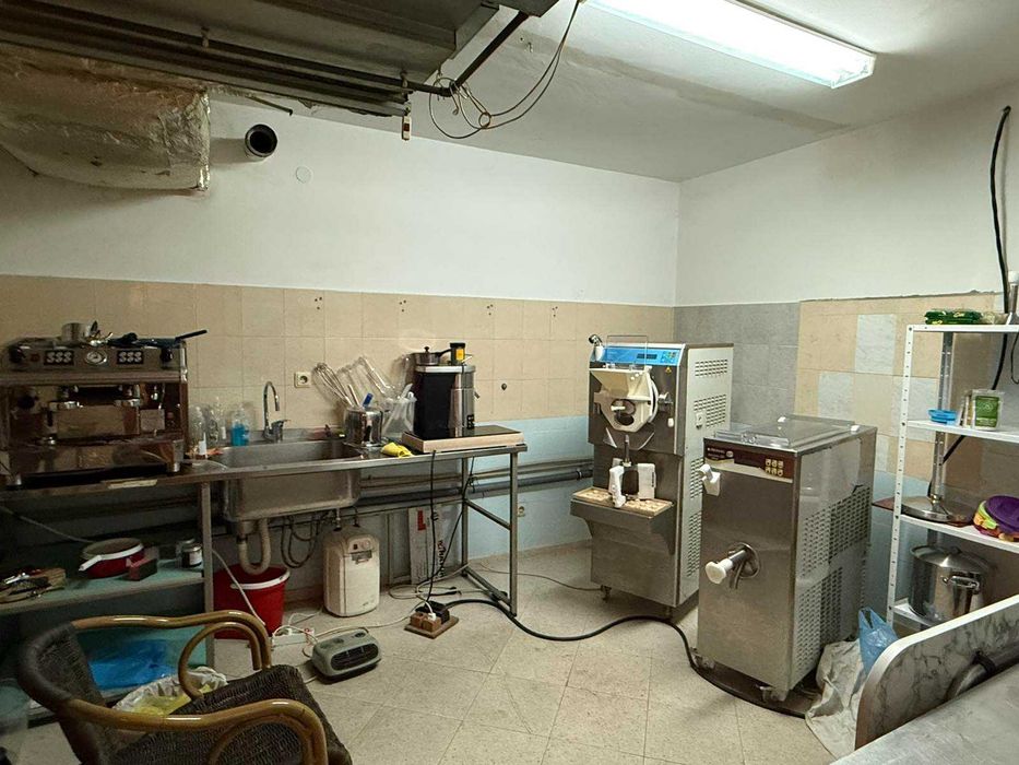 Дава се под наем Офис в Велико Търново, Център - 116 кв.м за 210000 € - Снимка #11