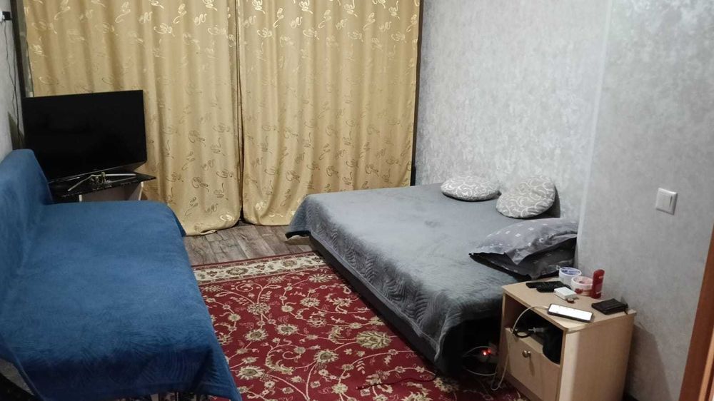 диван б/у продам