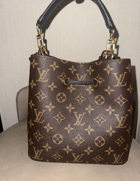 Louis Vuitton дамска чанта
