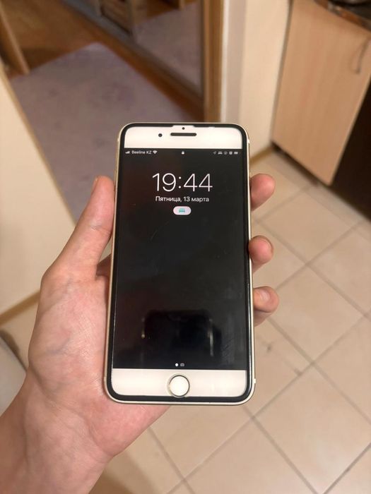 Айфон 7+ в хорошем состоянии