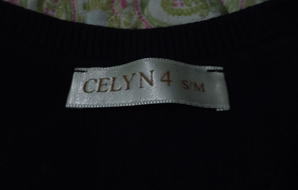 Кофта со стразами