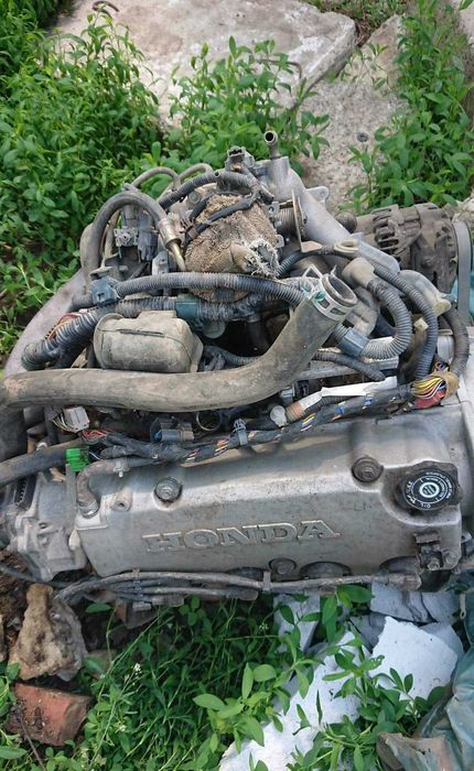 Vand motor 1.4 75 cai honda civic ej9, cu tot cu anexele fara delco