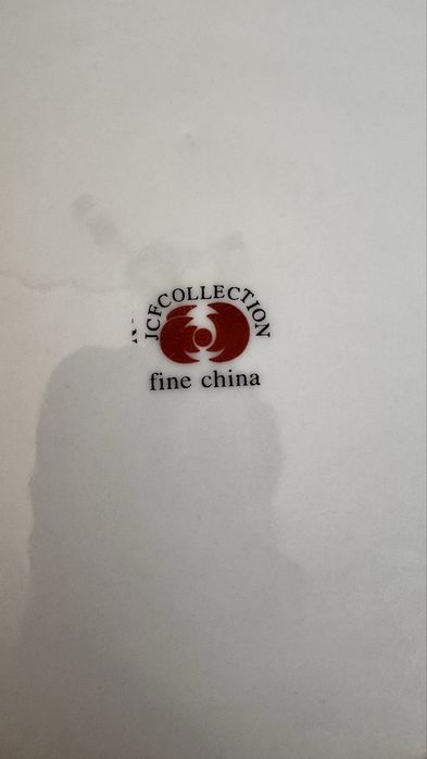 Два фарфоровых винтажных блюда