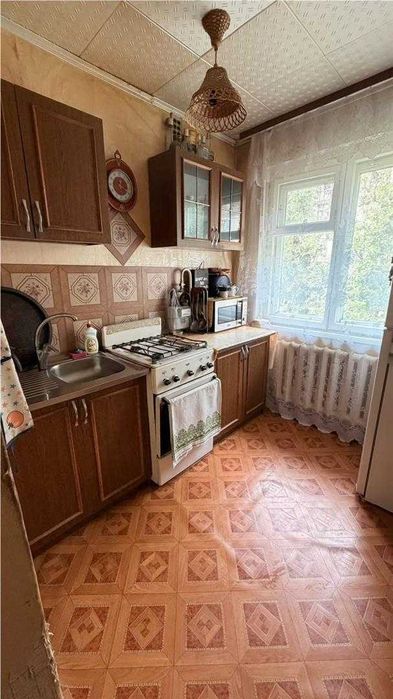 Продам 3 комнатная на Строителей