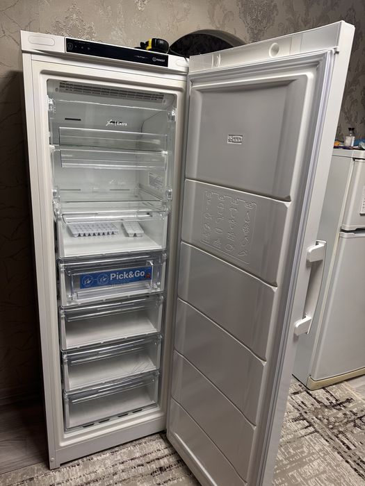 Морозильник INDESIT