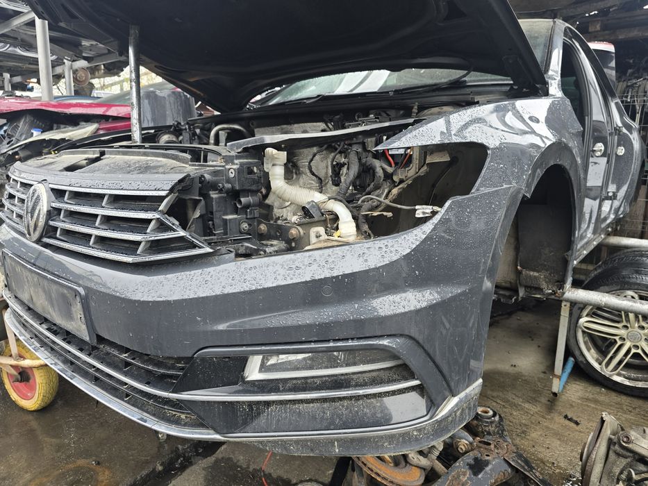 Bara fata R line VW Passat B8 2017