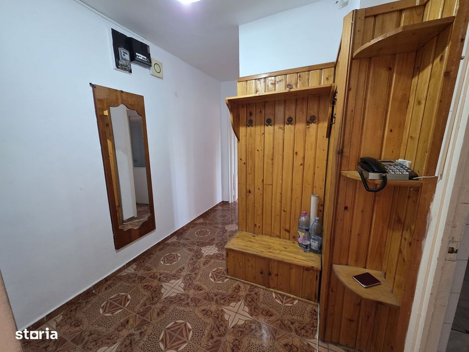 Apartament 3 camere, balcon, beci ,parcare, Brașov  zona Astra