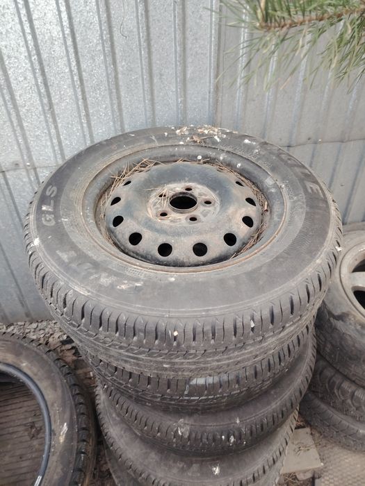 Продам диски с резиной на 14