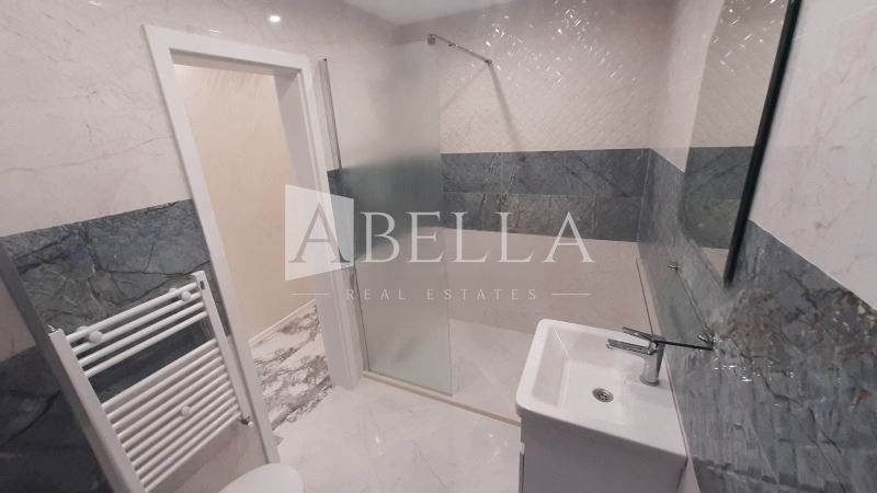 Продава се Тристаен апартамент в София, Обеля 1 - 110 кв.м за 2582 €/кв.м - Снимка #6