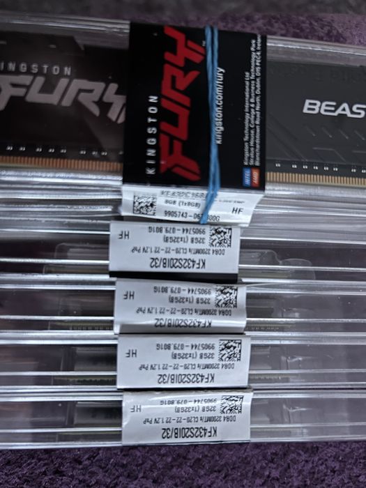 DDR 4 RAM memorii PC si laptop 8Gb/3200