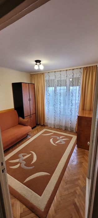 Vand apartament cu 2 camere micro 19