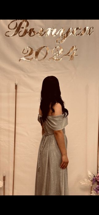 Блестящее платье на выпускной